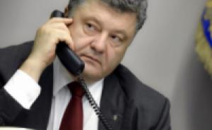 Порошенко дал интервью трем украинским телеканалам