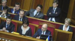 Тимошенко: надо полностью менять Кабмин во главе с премьер-министром