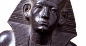 Статуи Аменемхета III из Эрмитажа и ГМИИ им. А.С. Пушкина объединятся на выставке в Москве