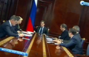Медведев и Зеехофер могут обсудить проблему мигрантов