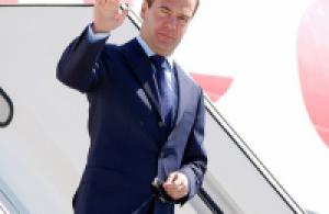 Медведев прибыл Мюнхен на конференцию по безопасности