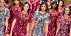 Dolce&Gabbana представили коллекцию платьев для Золушки