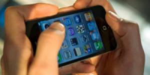 В Казахстане чиновникам запретили пользоваться смартфонами на работе
